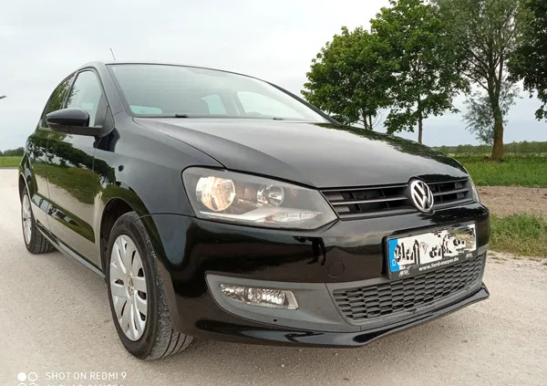 volkswagen ostrowiec świętokrzyski Volkswagen Polo cena 22900 przebieg: 160000, rok produkcji 2010 z Ostrowiec Świętokrzyski